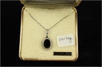 STERLING SILVER NECKLACE WITH BLACK ONIX PENDANT