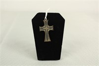 STERLING SILVER CROSS PIN 7.7G TOTAL WEIGHT