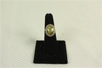 STERLING SILVER RING WITH GREEN STONE SIZE 6 4.7G