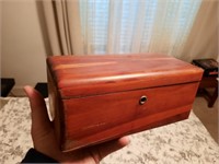 Small Lane wooden box w. contents