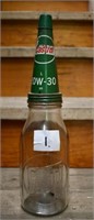 Quart Castrol oil bottle