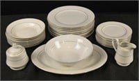Lot Of Royal Majestic Fine China D'OR 8404