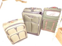 Misc luggage lot