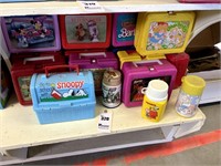 Vintage Plastic Lunch Boxes and Thermos