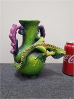 very cool Iguana vase