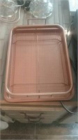 Copper color wire mesh tray with underplate