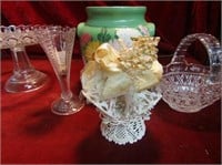 Vintage glassware lot. Cake plate and more.