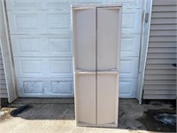 Rubbermaid outdoor storage cabinet