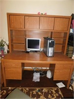 COMPUTER DESK, WEAR MARKS SHOWN IN PICTURES,