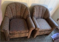 2 CHAIRS IN EXCELLENT CONDITION