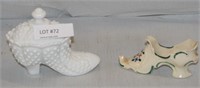 CERAMIC SHOE & MILK GLASS HOBNAIL LIDDED SHOE DISH