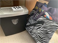 Paper Shredder & Tote Bags (DS6)