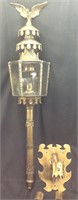 VTG. OUTDOOR EAGLE BRASS OIL LAMP & WALL BRACKET