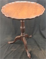VINTAGE ROUND TABLE, CLAWFOOT