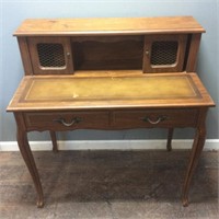 VTG. LEATHER TOP DESK