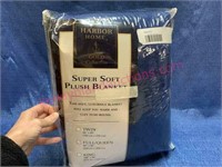 Navy blue Full/queen super soft plush blanket