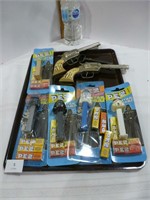 PEZ & Toy Guns - Lot