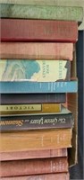 Lot of vintage books. Some titles included: