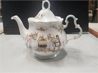 Vintage Royal Doulton Tea Pot Bone China Made In E