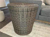 WICKER ACCENT TABLE