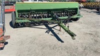 John Deere 8350 Grain Drill