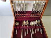 Antique Holmes & Edwards 54 pc May Queen
