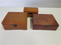 (3) Boxes
