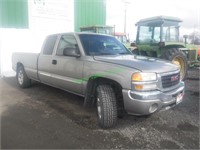 2003 GMC 1500 Sierra 4WD Extended Cab Pickup