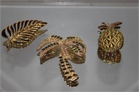 3 VINTAGE TROPICAL THEME GOLDTONE BROOCHES