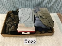 ASSORTMENT OF WORK GLOVES