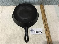 WAGNER CAST IRON SKILLET