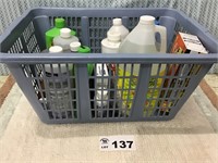 LAUNDRY BASKET W CLEANERS
