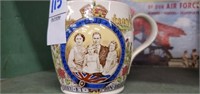 Royl Copeland spode mug coronation of king George