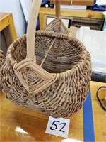 Vintage Woven Egg Basket