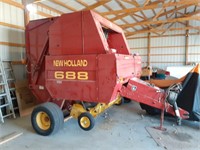 New Holland 688 Round Baler