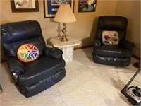 Set of 2 Recliners-one damaged