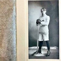 C. 1900 EARLY HOCKEY PLAYER PHOTO