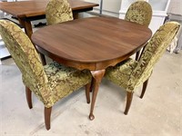 Vintage Queen Anne table and 4 upholstered chairs