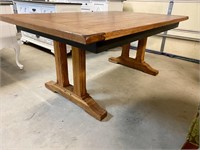 Nice rustic Oak 6ft dining table