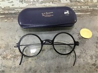 Vtg. eye glasses w/ case