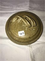 Pottery Bowl with lid