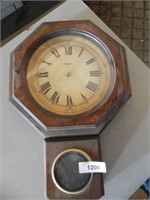 Vintage Verichron Wall Clock (battery operated)