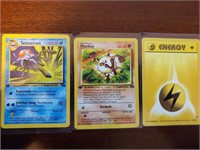3 Pokemon cards 1st edition NM / M