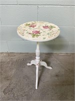 Decorative Pedestal Side Table