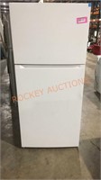 Criterion Top Freezer Refrigerator