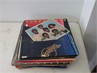 Lot of vintage record albums w/ Michael Jackson!