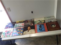 Lot of vintage record albums w/The Doors, Carlin