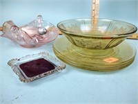 Pink and yellow depression glass, ruby flash Bay
