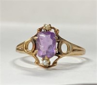 10k Ring with Amethyst and Pearls 1.9g TW