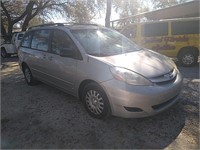 2007 Toyota Sienna CE 7-Passenger